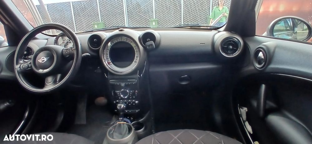 Mini Countryman Cooper D ALL4 AT - 32