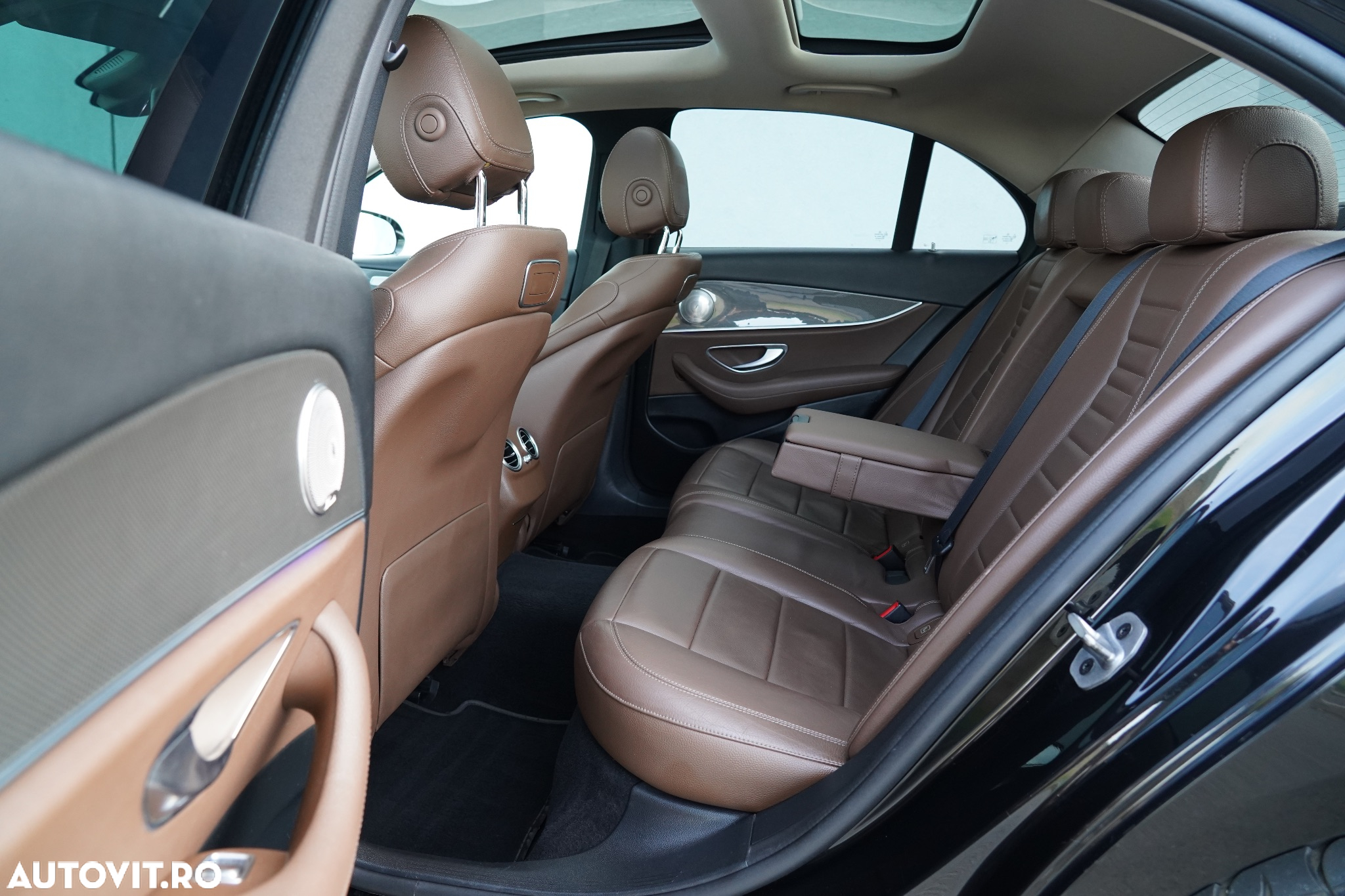 Mercedes-Benz E 220 d 9G-TRONIC Exclusive - 19