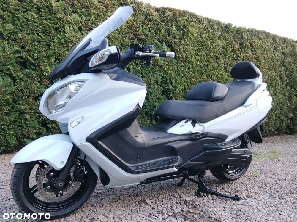 Suzuki Burgman - 14