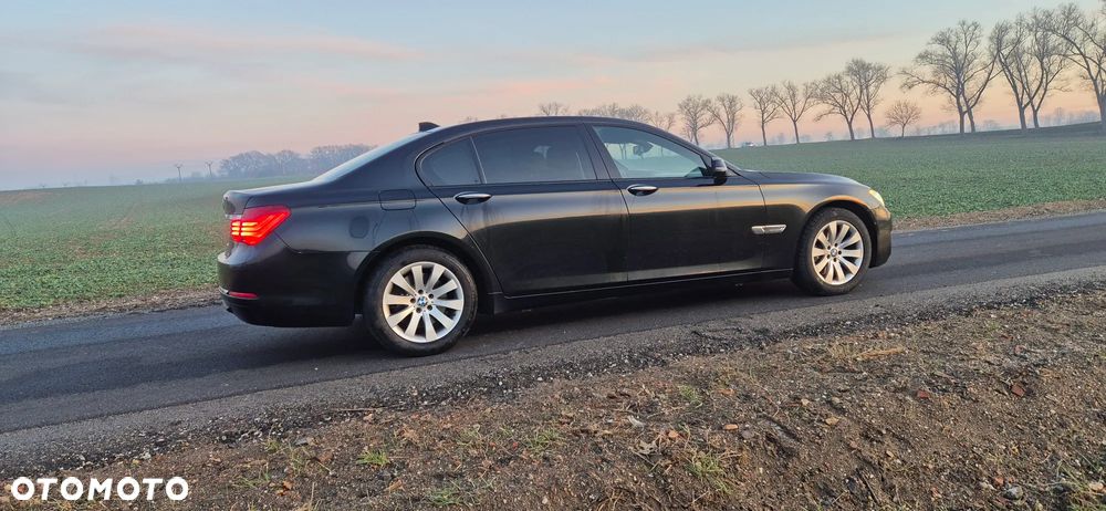 BMW Seria 7 730Ld Edition Exclusive - 10