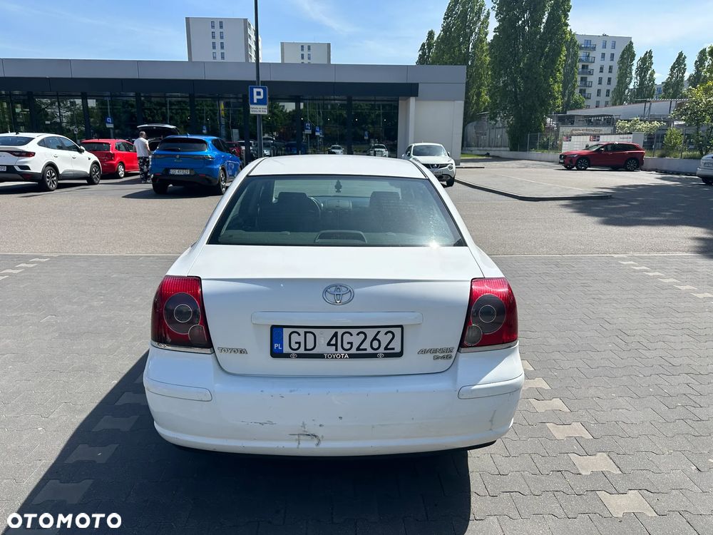 Toyota Avensis 2.0 D-4D Luna - 6