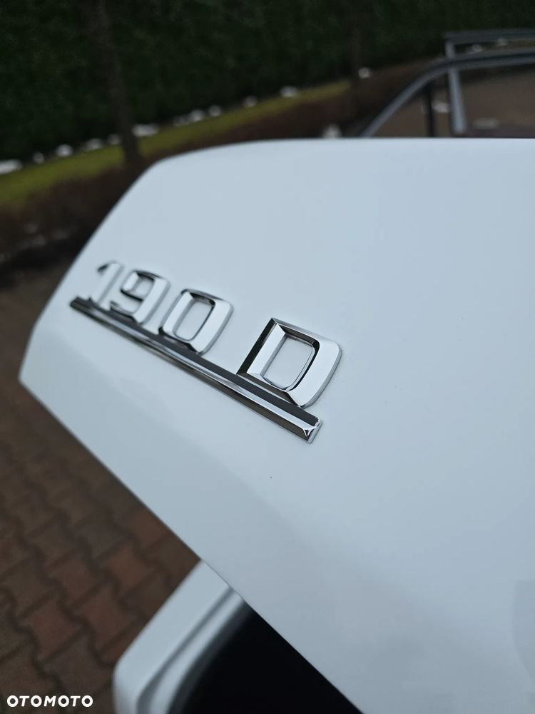 Mercedes-Benz W201 (190) - 28