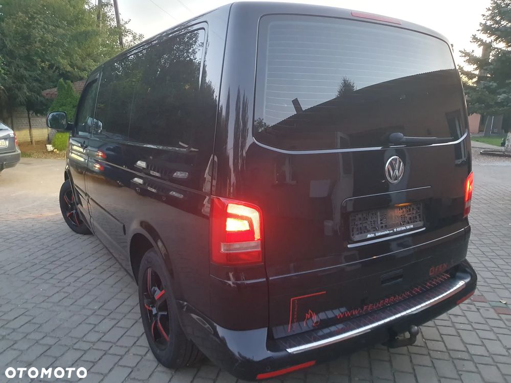 Volkswagen Multivan - 11