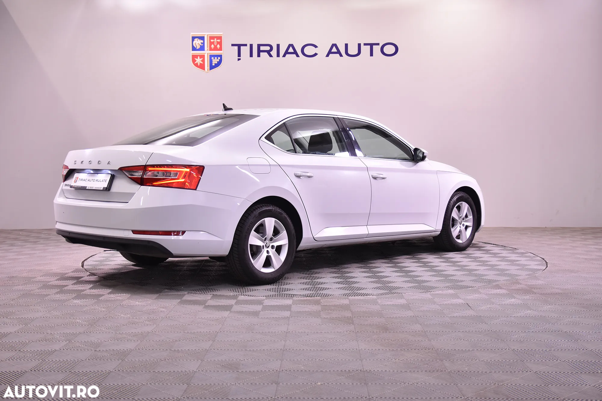 Skoda Superb - 5