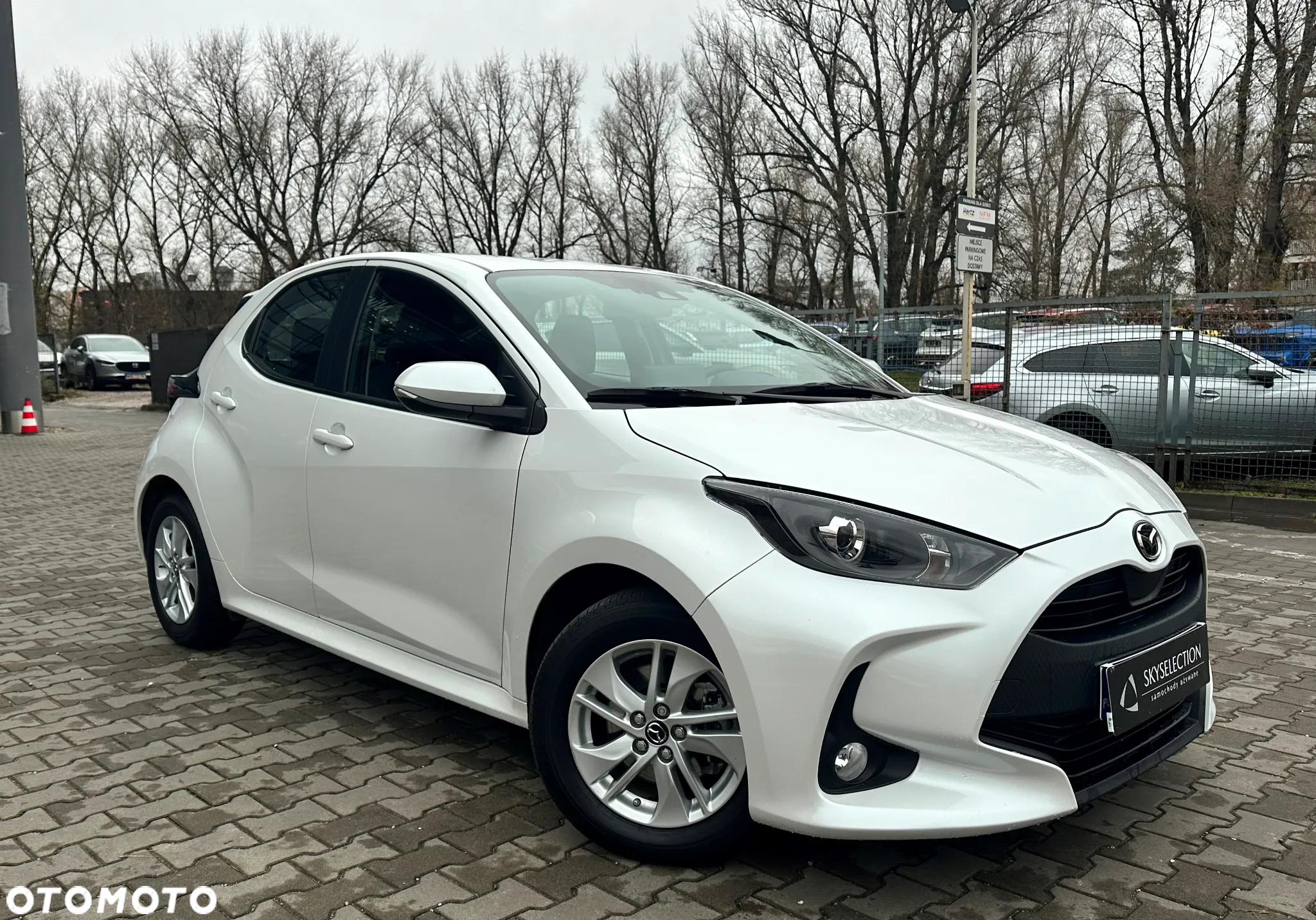 Mazda 2 - 8