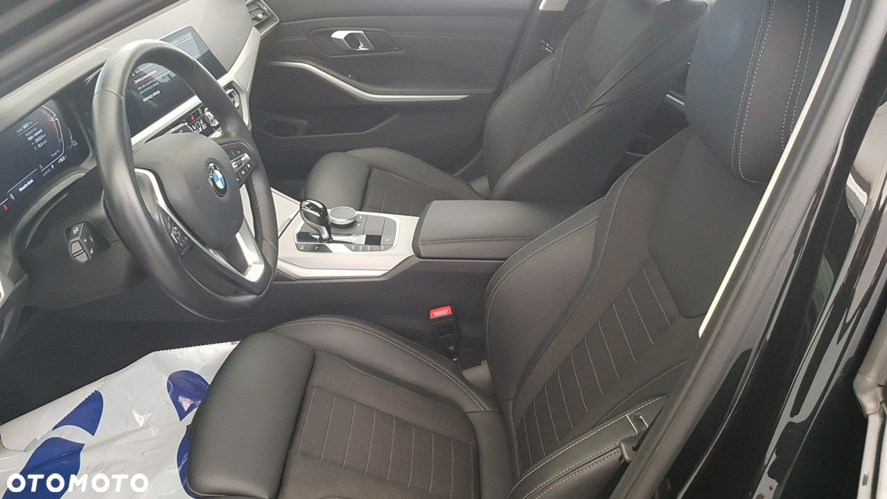 BMW Seria 3 - 21