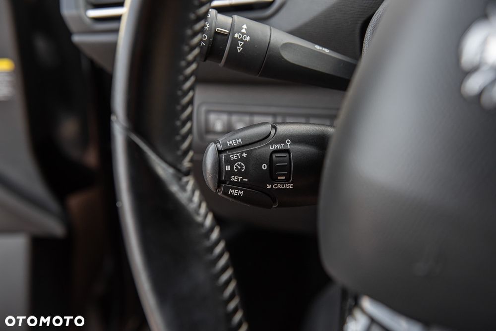 Peugeot 308 BlueHDi FAP 150 Stop&Start Allure - 18