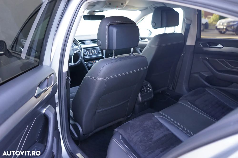 Volkswagen Passat 2.0 TDI DSG Highline - 28