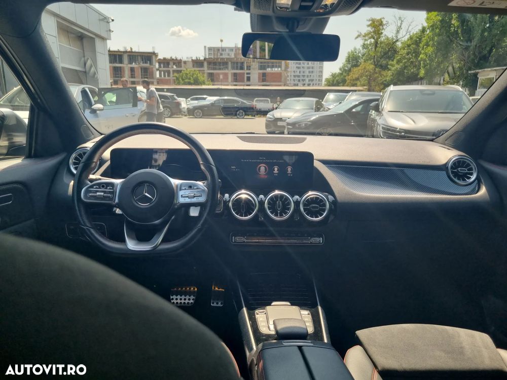 Mercedes-Benz GLA - 10