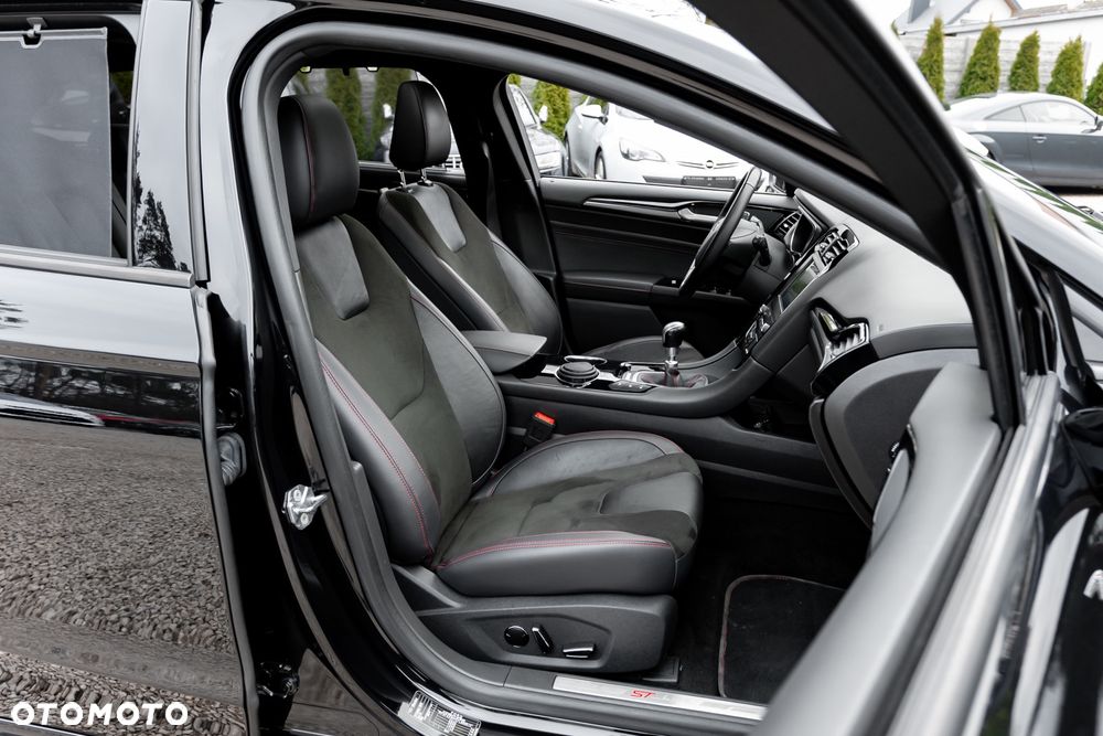 Ford Mondeo 2.0 EcoBlue ST-Line - 26