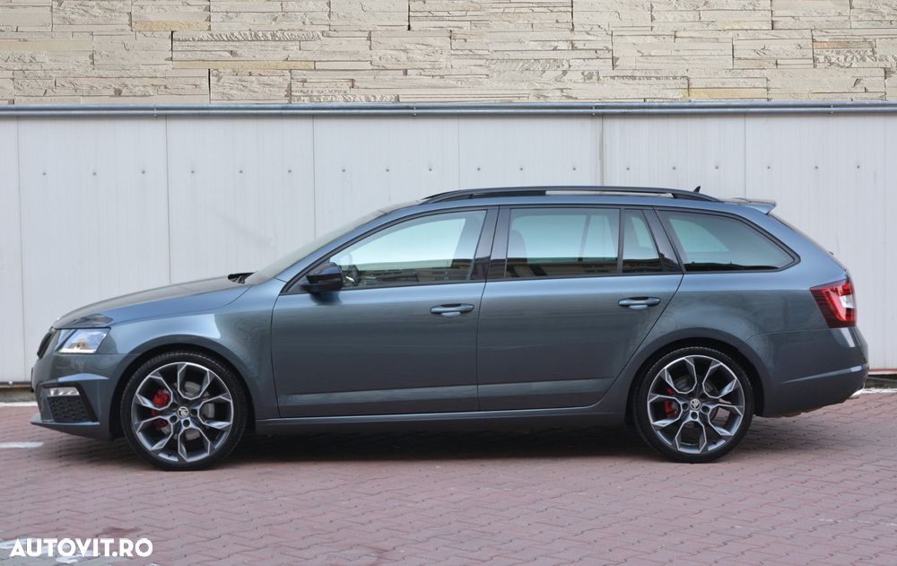 Skoda Octavia 2.0 TDI (Green tec) DSG RS - 9