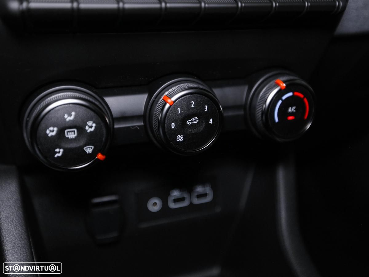 Renault Clio 1.0 TCe Evolution - 21