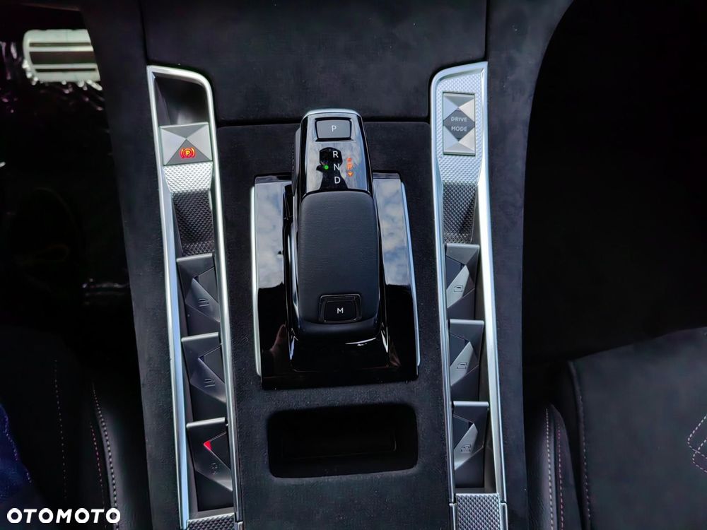 DS Automobiles DS 7 Crossback - 25