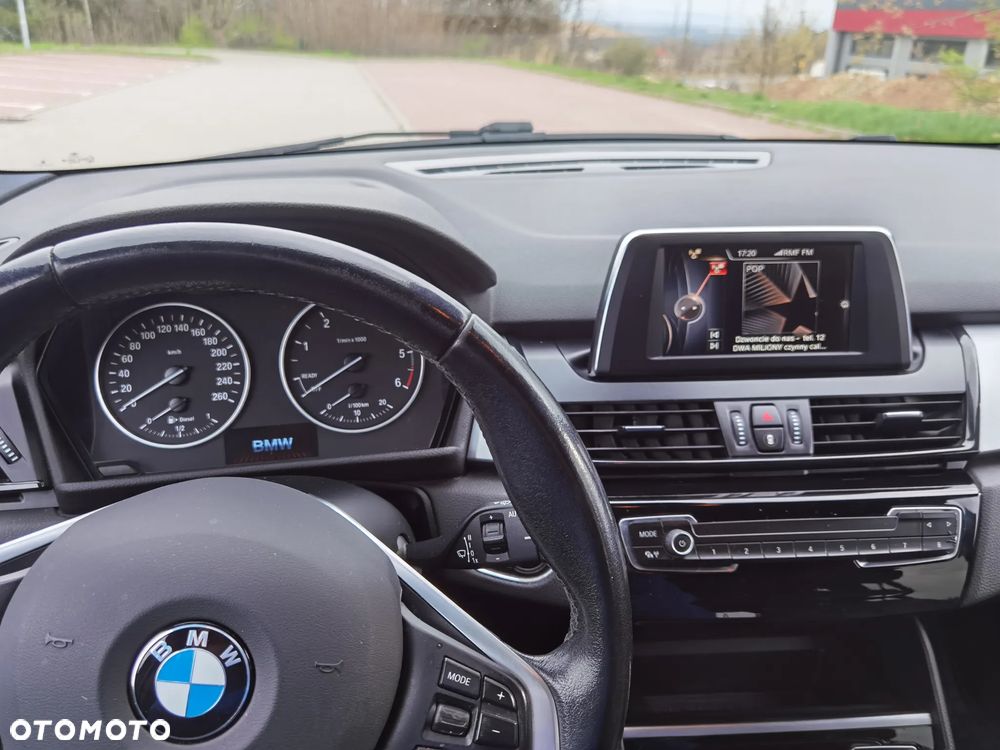 BMW Seria 2 218d Advantage - 23