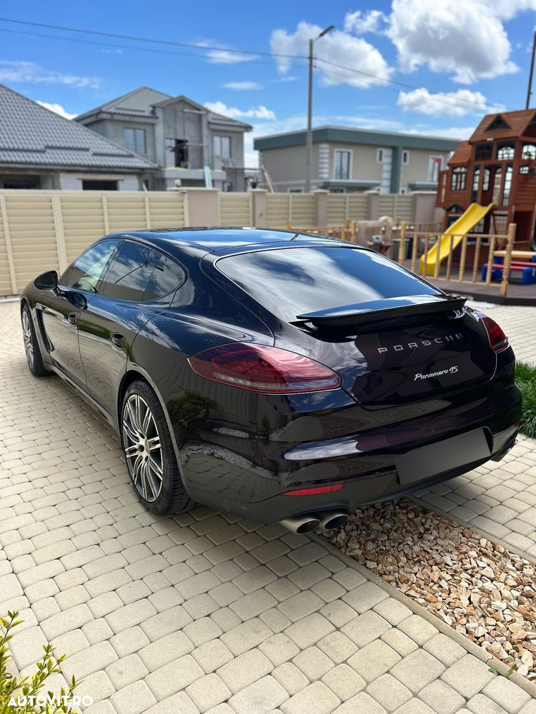 Porsche Panamera 3.0 PDK 4S - 33