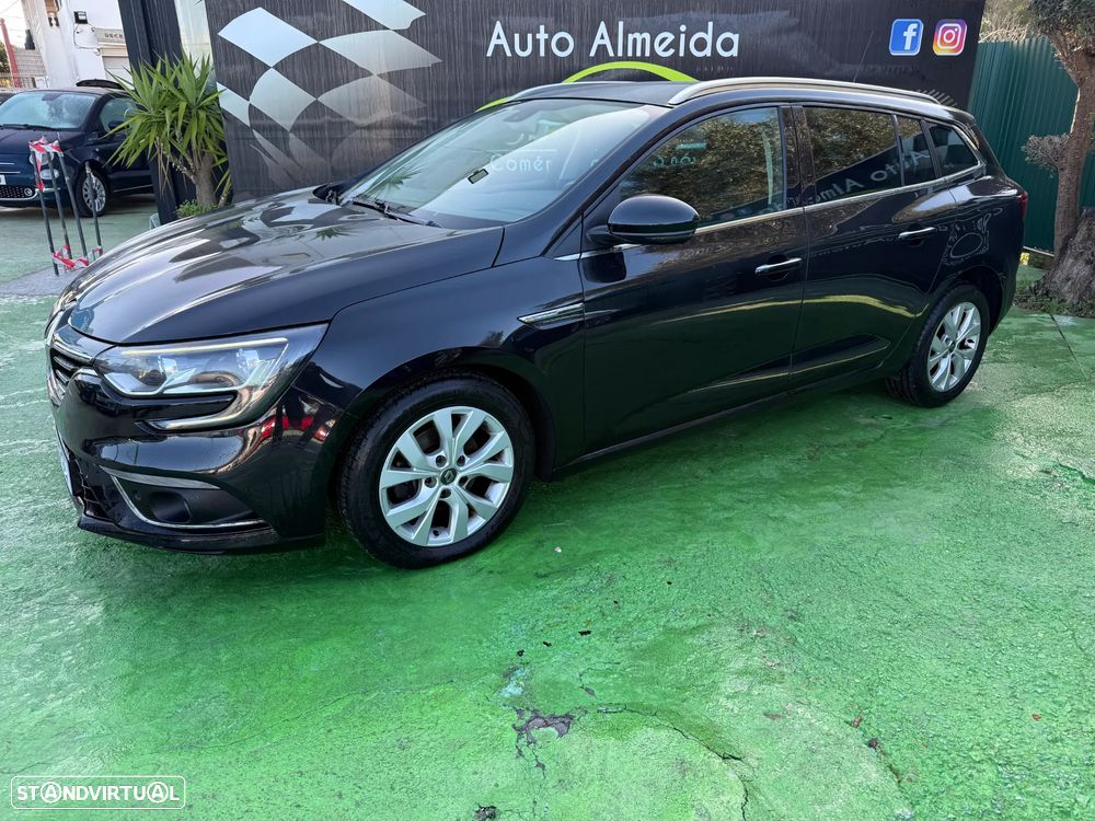 Renault Mégane Sport Tourer 1.5 Blue dCi Business - 4