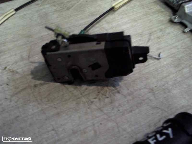 FECHADURA PORTA FRENTE ESQUERDA OPEL ASTRA H GTC 1.6 (L08) 105CV 1598CC - 1