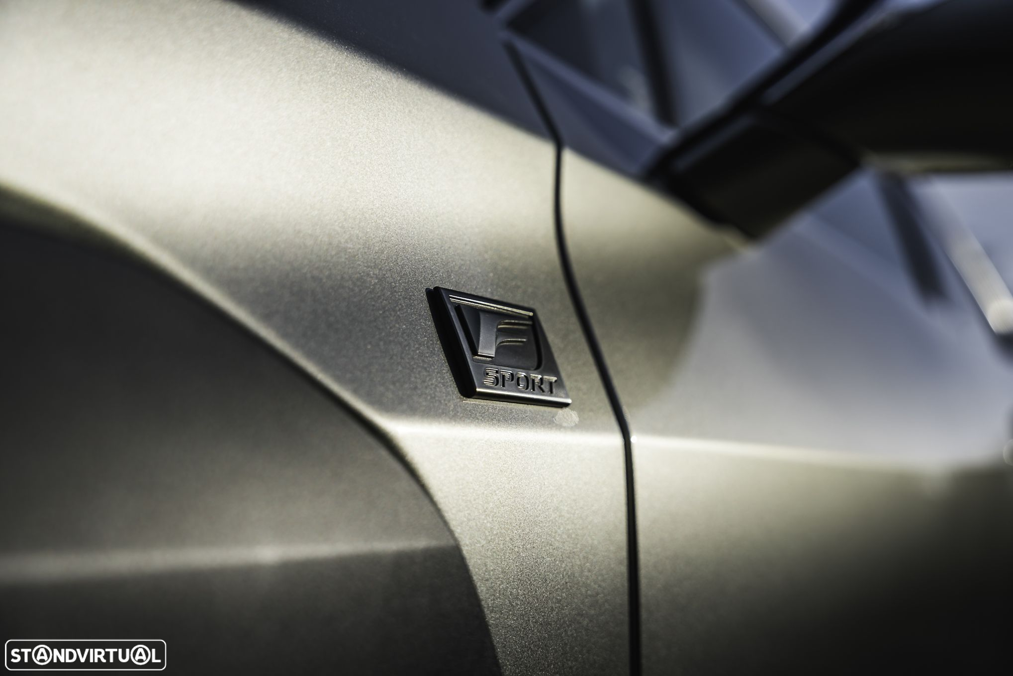 Lexus UX 250h Sport (Ecrã 12.3) - 24