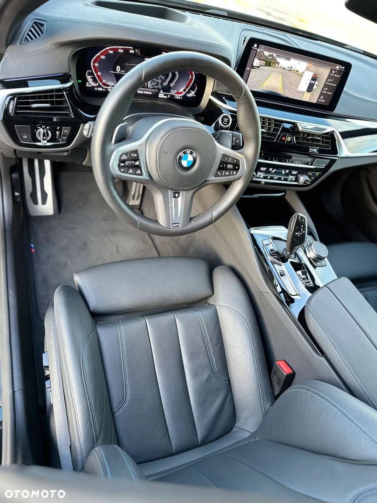 BMW Seria 5 530d xDrive Luxury Line - 8