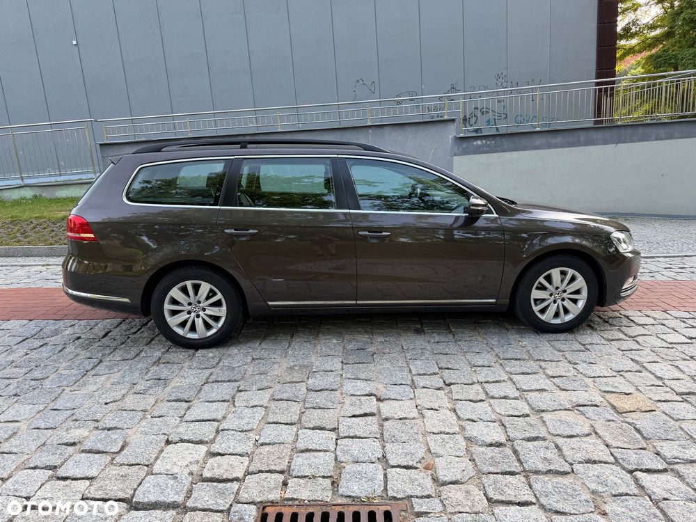 Volkswagen Passat 2.0 TDI BlueMotion Technology Exclusive - 31