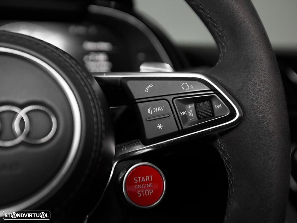 Audi R8 Spyder 5.2 FSi V10 S tronic Plus - 11