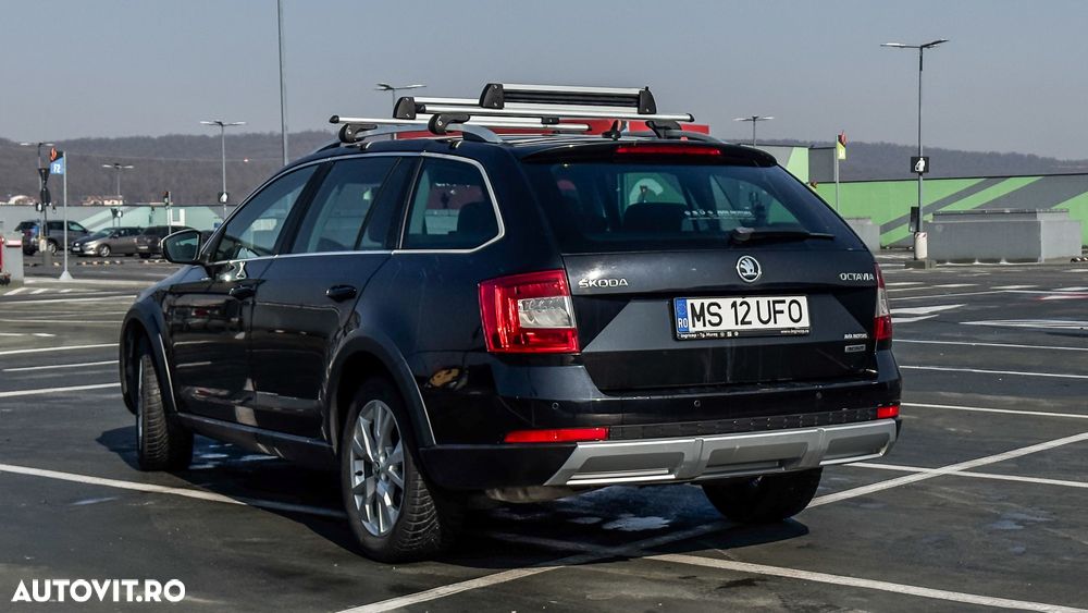 Skoda Octavia 2.0 TDI 4x4 DSG Scout - 17