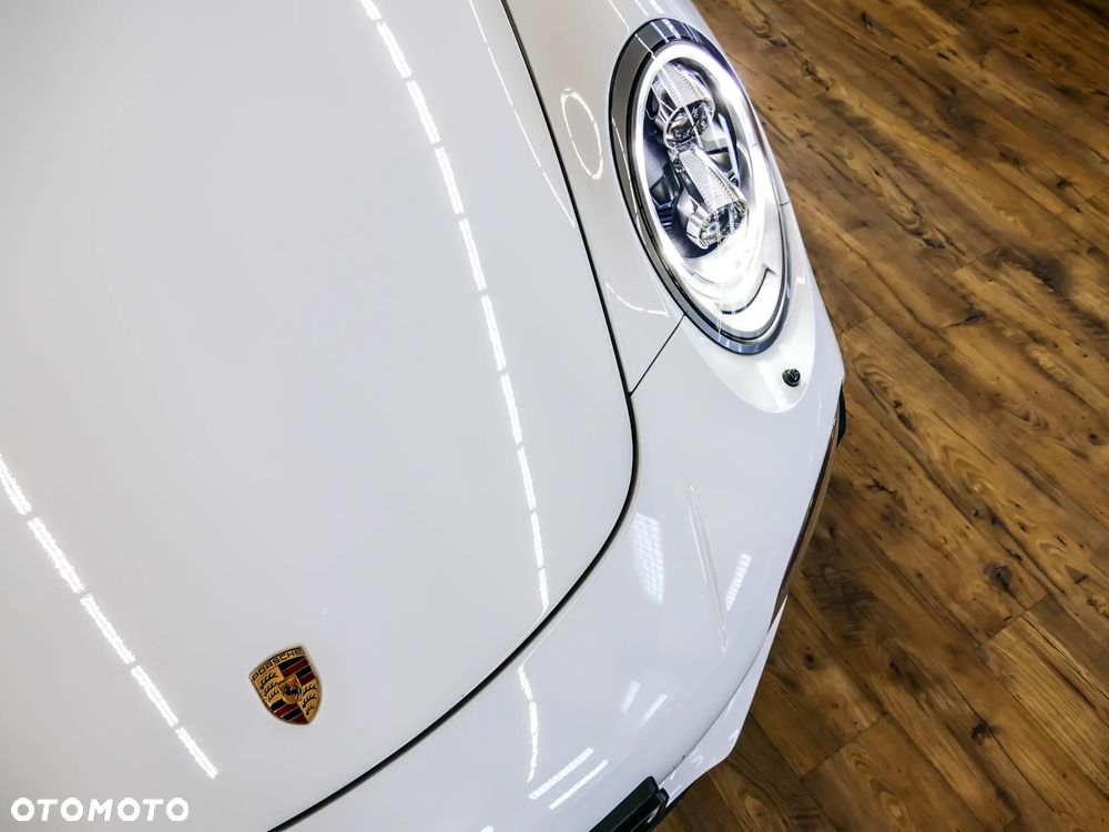 Porsche 911 Turbo S - 23