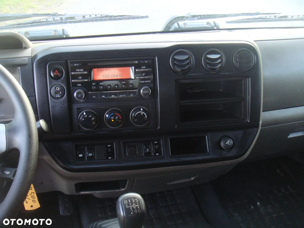 Nissan NT 500 - 27