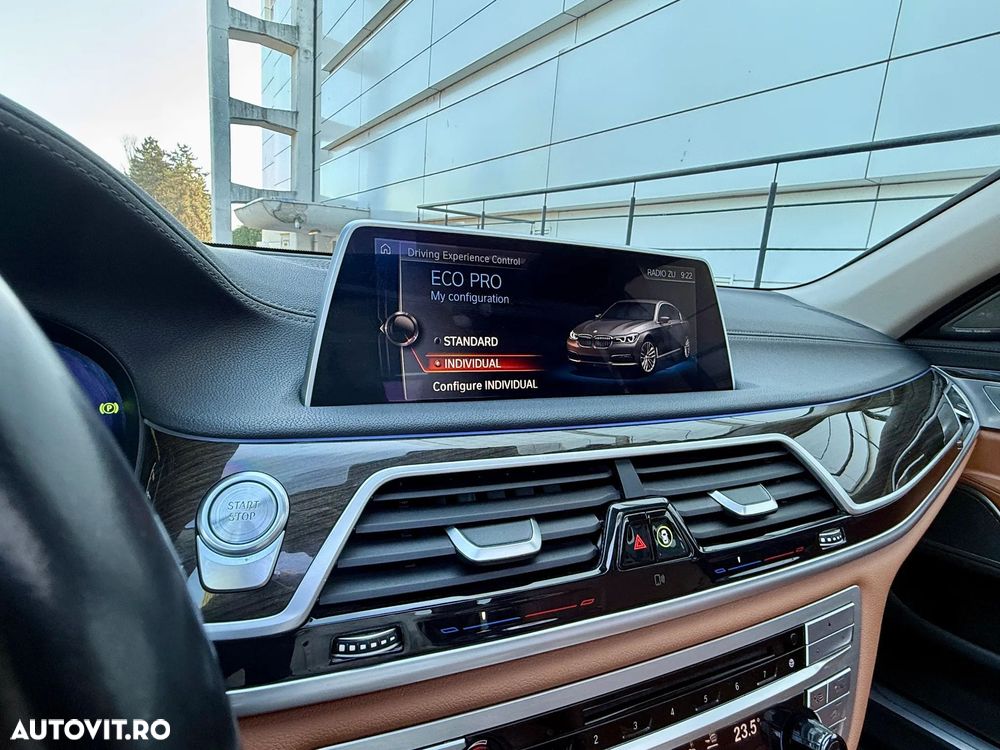 BMW Seria 7 740i Aut. - 22