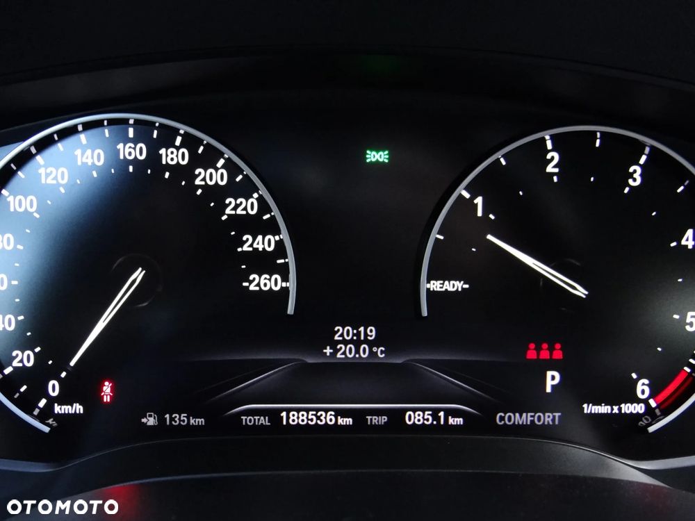 BMW Seria 5 520d - 23