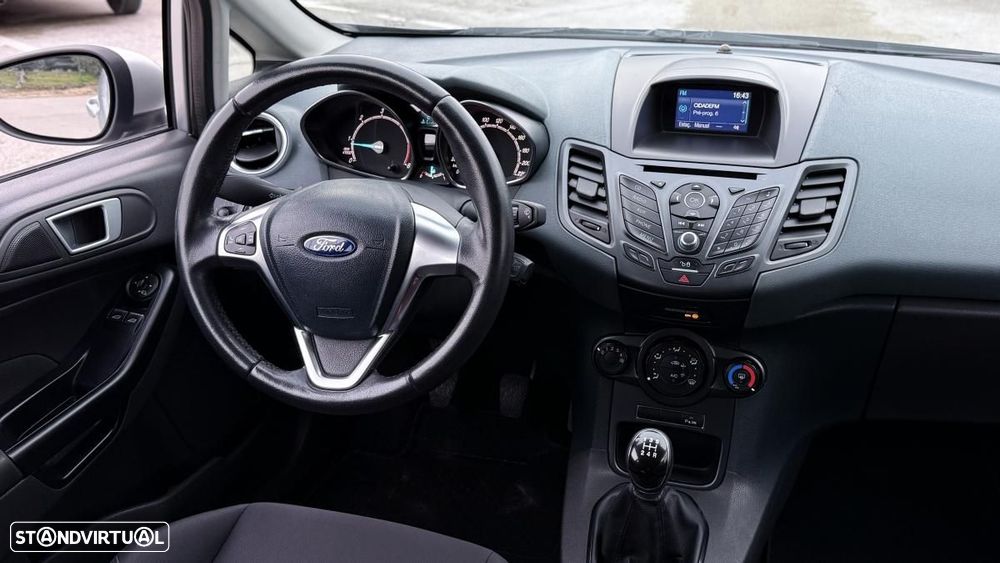 Ford Fiesta 1.5 TDCi Trend — fotografia 23