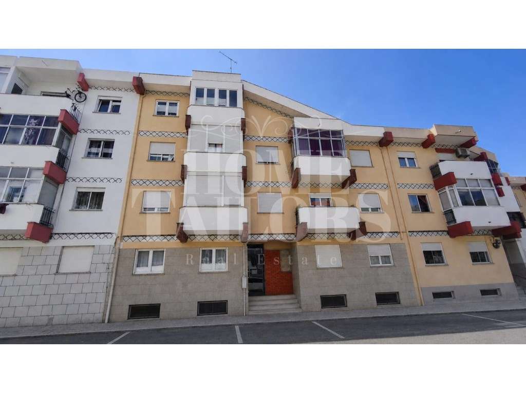 Oportunidade na Amadora - T2+1 em fase final de remodelação - Grande imagem: 3/9