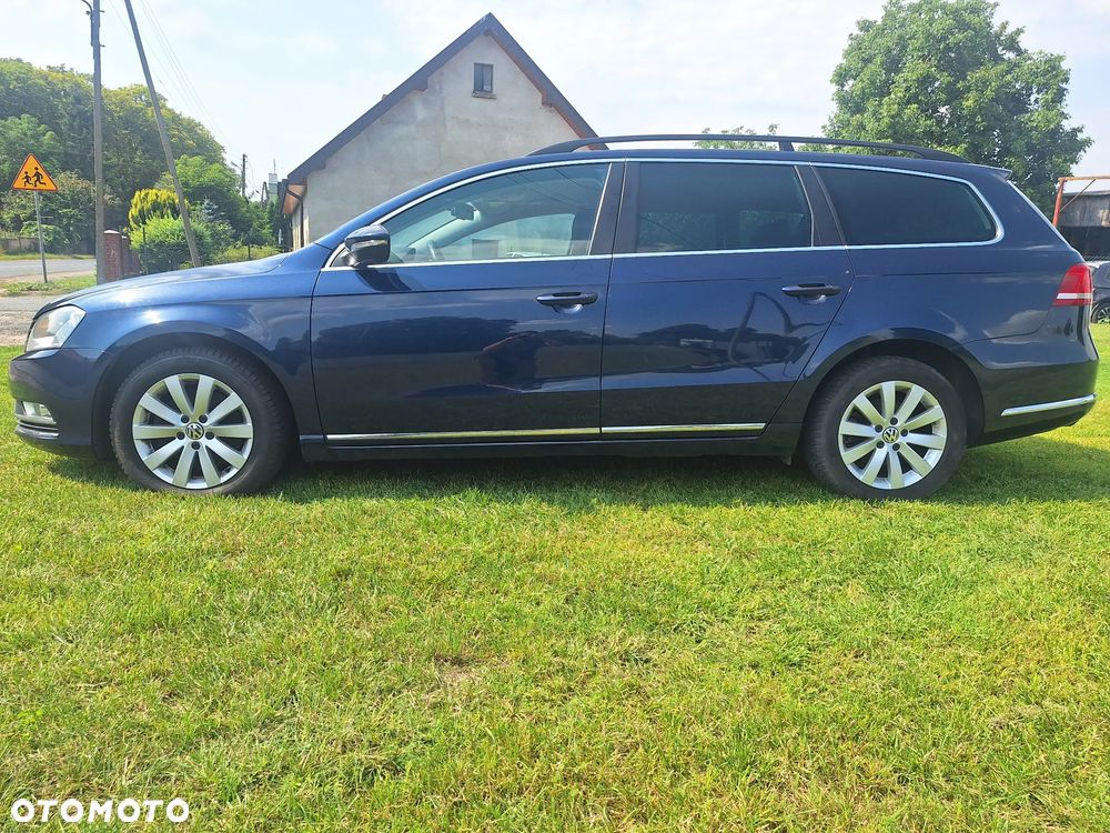 Volkswagen Passat 2.0 TDI DPF BlueMotion Technology Comfortline - 7