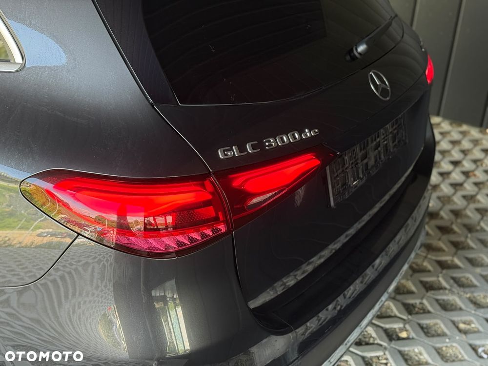 Mercedes-Benz GLC 300 de PHEV 4-Matic Avantgarde - 10