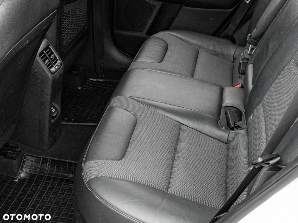 Kia Niro - 28