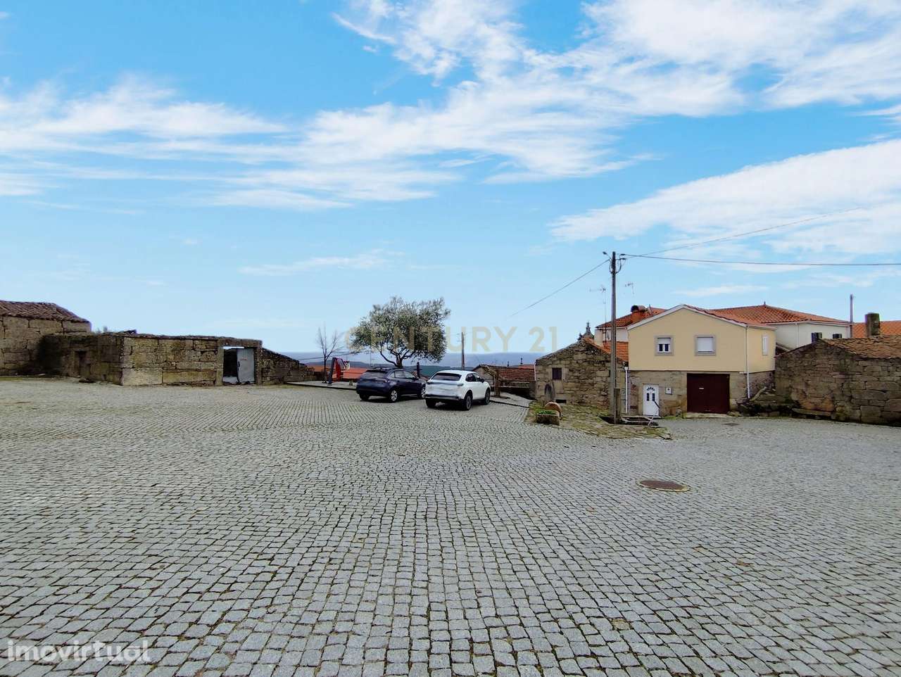 Moradia em pedra com vistas desafogadas a 14 km de Chaves - Grande imagem: 2/32
