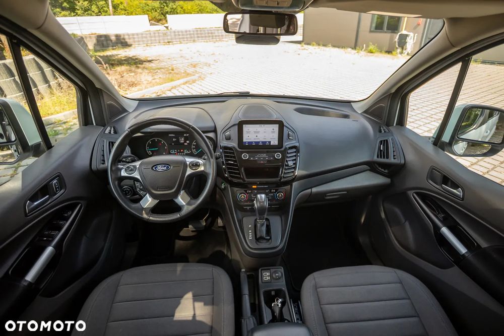 Ford Tourneo Connect Grand - 16