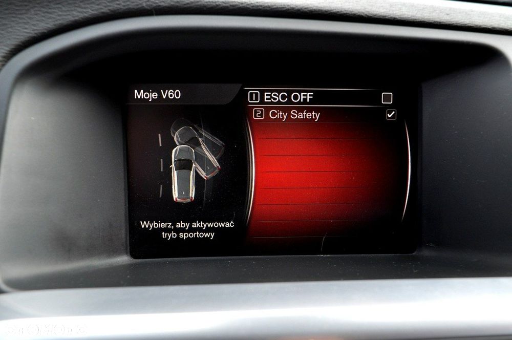 Volvo V60 D2 Momentum - 31