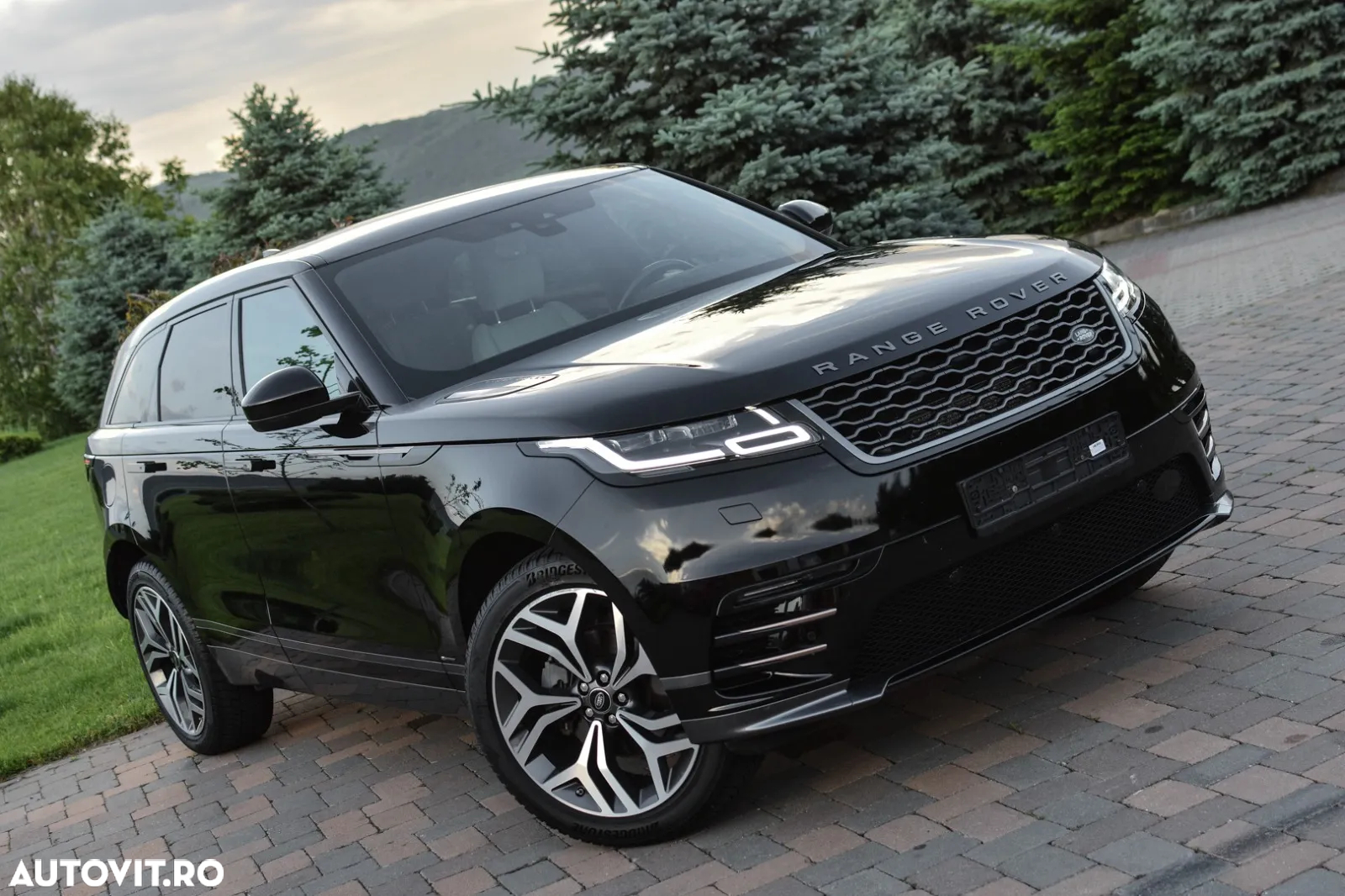 Land Rover Range Rover Velar 2.0 R-Dynamic HSE - 10