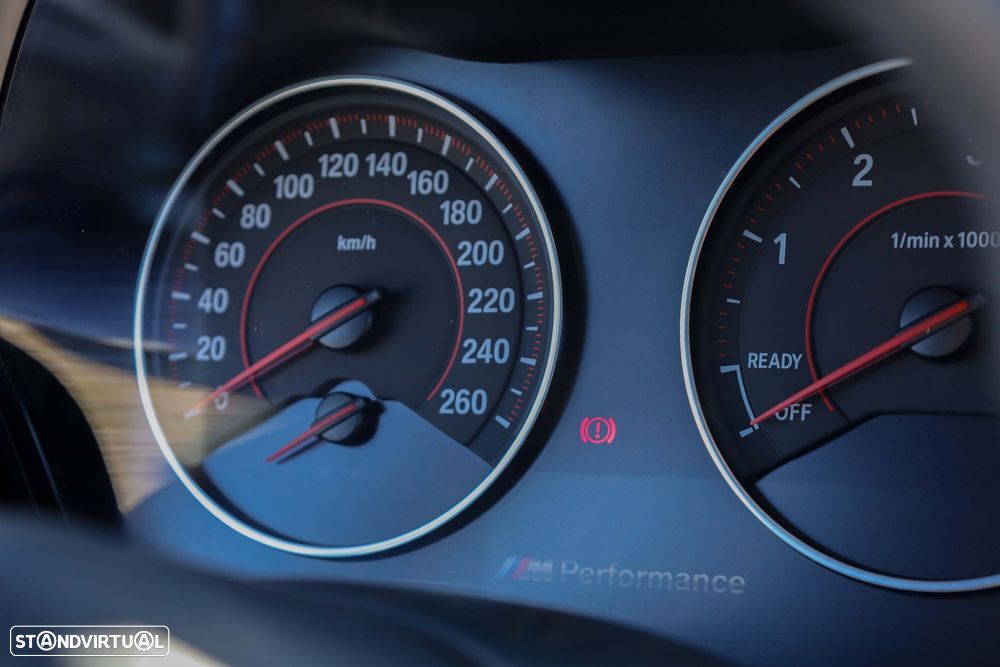 BMW 116 d Pack M - 23