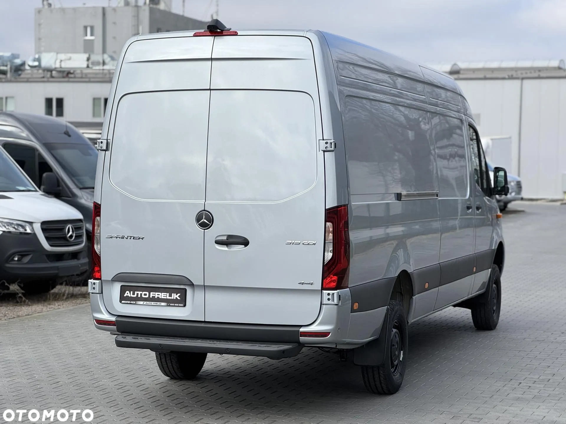 Mercedes-Benz Sprinter - 5