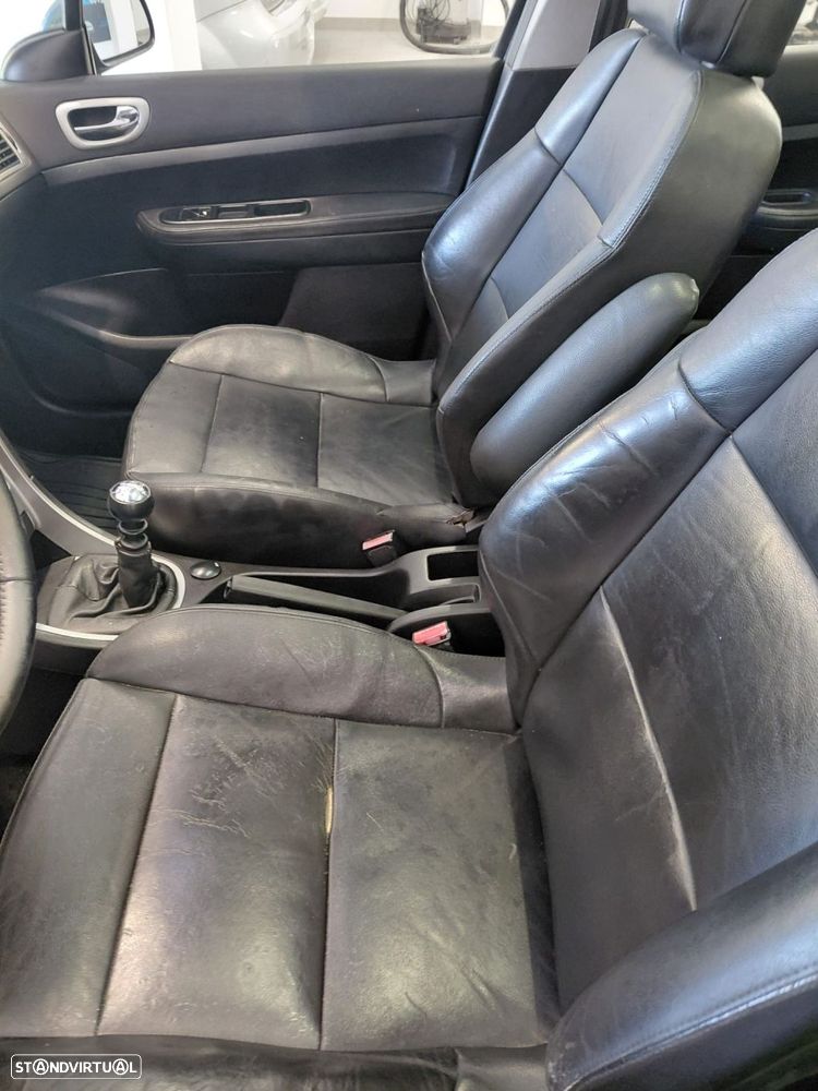Peugeot 307 SW 2.0 HDi 136 Sport - 23