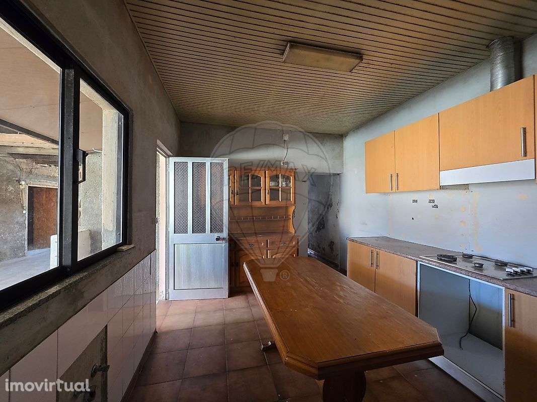 Moradia T2 para venda - Grande imagem: 2/30