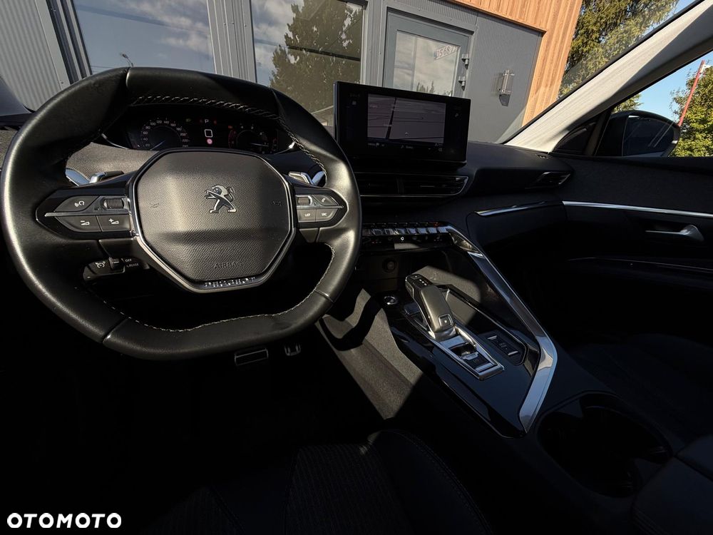 Peugeot 3008 BlueHDi 130 Stop & Start EAT8 Allure - 32