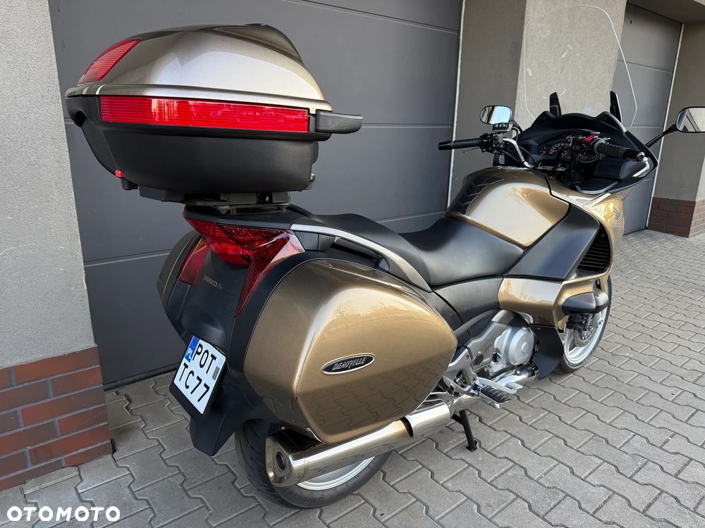 Honda NT - 4
