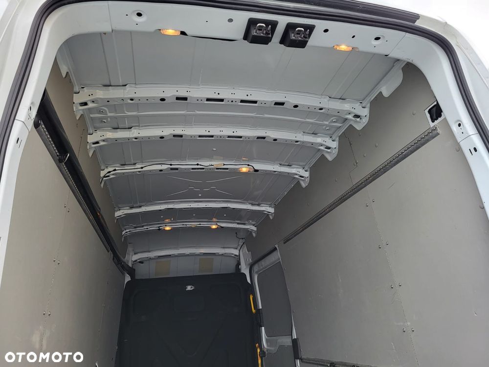 Ford TRANSIT 2.0 TDCI - MAXI - 11