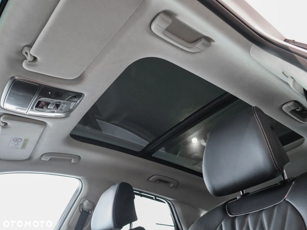 Genesis GV70 2.5T AWD AT8 Luxury Line - 18