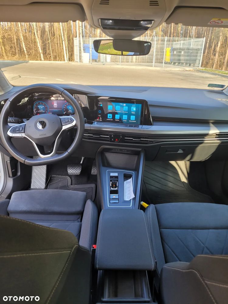 Volkswagen Golf - 28