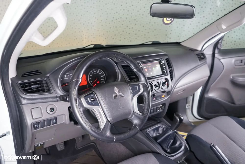 Mitsubishi L200 2.4 DI-D CD S.Cab 3L Instyle 4WD - 15