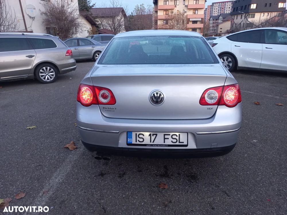 Volkswagen Passat 1.9 TDI Comfortline - 2